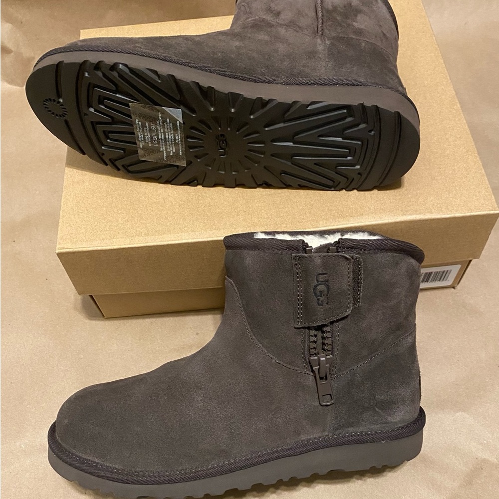 Ugg boots Kids Adri Classic Mini Choc color